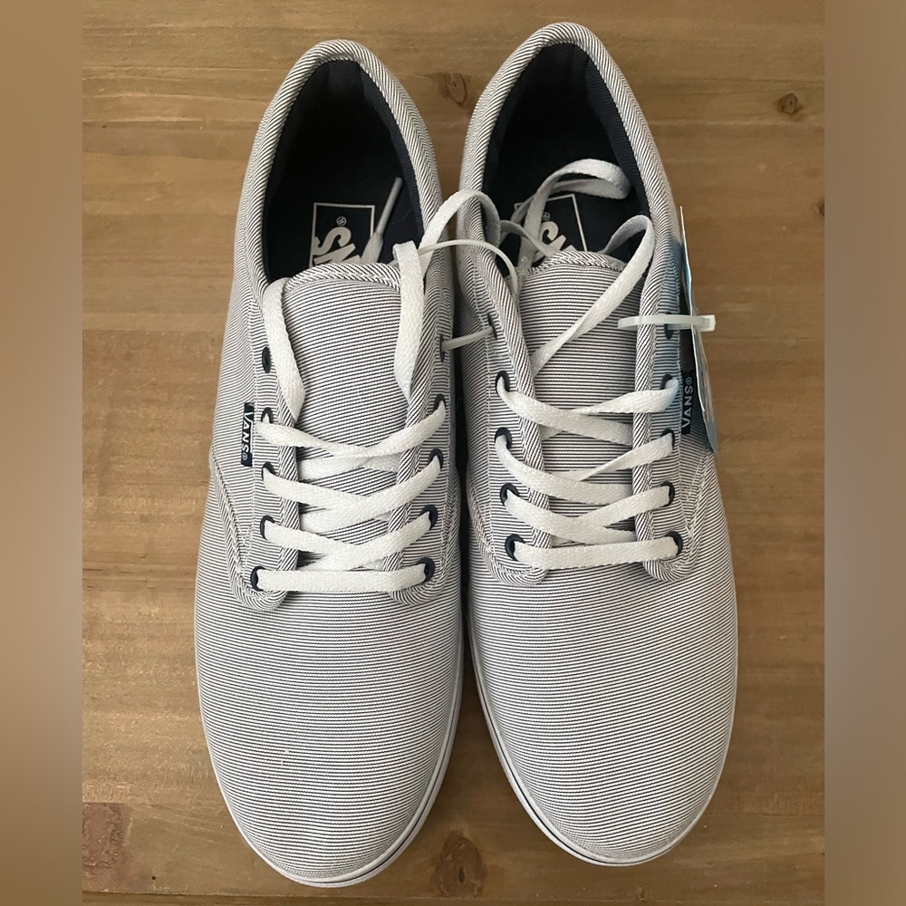 NWT Women’s Vans (no box)